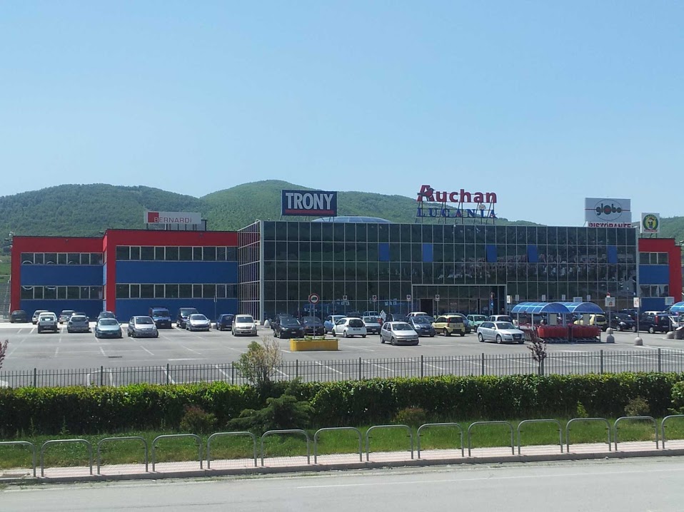 Polo Acquisti Lucania - Auchan a Tito