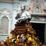 Statua di Sant'Anselmo Martire all'uscita dalla Chiesa Madre